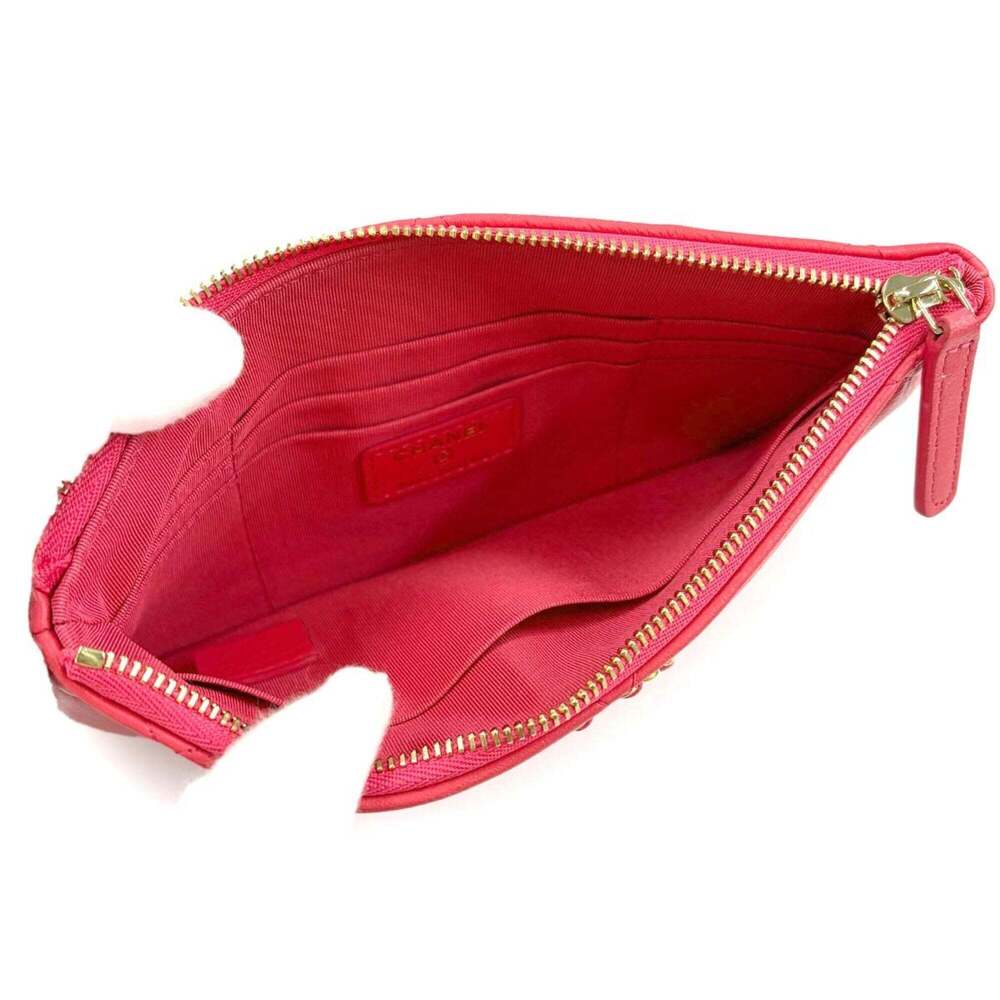 CHANEL Pink Lambskin Leather Pouch - Picture 5 of 8